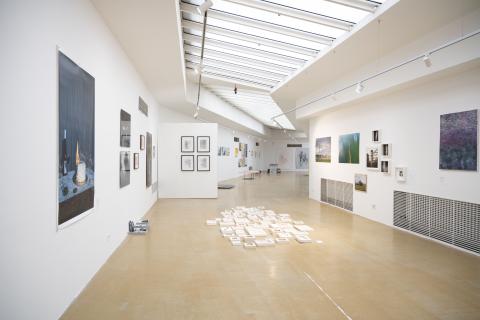 BLŠÁK – súčasného umenia